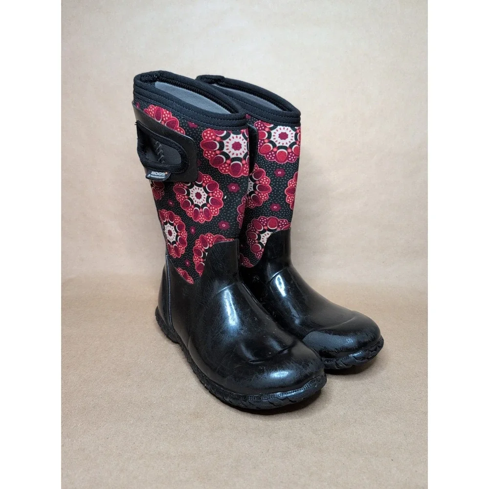 Bogs Youth Size 1 Winter Boots‎ Red Black Floral Waterproof Pull on Kaleidoscope
